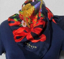 59 ランバン　 シルク スカーフ 　大判　84㎝角　　LANVIN　華やかなお 花柄_画像1