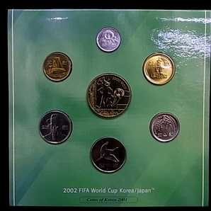 e10811 2002 FIFA WORLD CUP KOREA JAPAN 日韓ワールドカップ 2001年記念コイン 貨幣セットの画像3