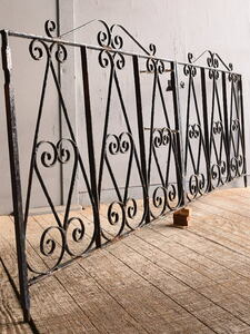  England antique iron fence gate . gardening 12041