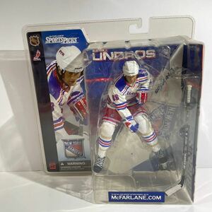  unopened Eric Lynn do Roth ERIC LINDROS figure mak fur lens toys NHL ice hockey Ame toy rare rare 