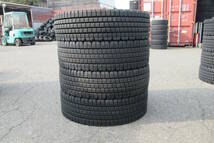 10㎜Up!! BRIDGESTONE W910 スタッドレス 275/80R22.5 151/148J タイヤ4本SET!!_画像1