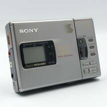 録音再生○ ジャンク扱い　SONY 外観美品　MZ-R30 WALKMAN ポータブルMDレコーダー　MADE IN JAPAN_画像2