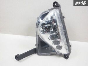 トヨタ 純正 ZVW50 プリウス 前期 LED フォグライト フォグランプ 左 左側 助手席 KOITO 47-83 即納 棚27F