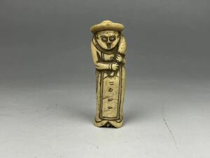 S) 本時代 根付 鹿角 南蛮人 仏像 提物 印籠 古美術 鹿角彫刻 Netsuke アンティーク 骨董品 ビンテージ コレクター収蔵品 細密 中国 古玩