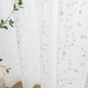 【2枚入り】【 横幅100cm×丈218cm】高級 刺繍 レースカーテン フック付き 小花 ホワイト 花柄 白の画像1