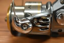 【美品☆人気モデル】シマノ 05 エアノス XT 2000 SHIMANO AERNOS スピニングリール ライトゲーム(KKM_O1)_画像2