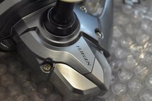 【新品未使用】シマノ 17 フリーゲン SD 35 標準仕様 ⑤ SHIMANO FLIEGEN サーフ 遠投 釣り（CKN_O1）_画像3