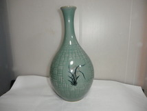@@seiji 青磁　花器　花瓶　韓国青磁の花器　海青　の窯印　口径5.2cm　高さ31.5cm　胴回り50cm_画像1