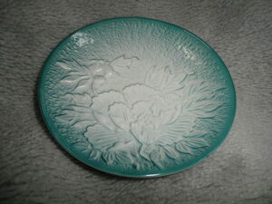@@有田焼　ミニ　小皿　1枚　陽刻紋　花皿　インテリア　飾りミニ皿　口径10.6cm　