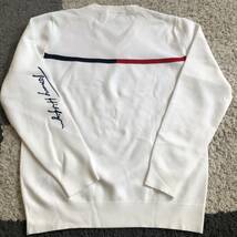 ★送料無料・メンズ★ TOMMY HILFIGER GOLF　トミー ヒルフィガー ゴルフ フラッグ ワッペン Vネックニットセーター 白　L_画像3