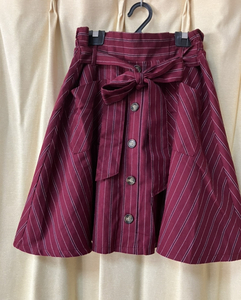USED beautiful goods * continuer de NICE CLAUP bordeaux × stripe waist Mark ribbon attaching flared skirt size F
