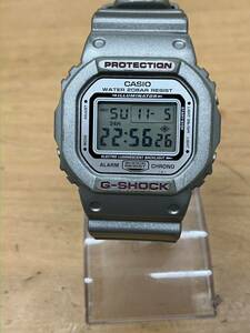 動作品 カシオ Gショック DW-5600 CASIO 1545 G-SHOCK グレー系色 b293