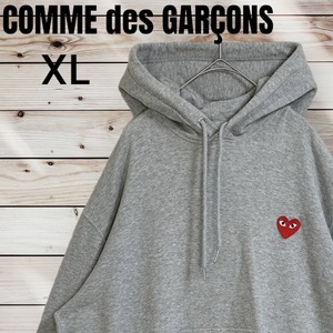 【希少サイズ】PLAY COMME des GARCONS XL 2L プレイコムデギャルソン ワンポイント刺繍ロゴ プルオーバーパーカー グレー 灰 