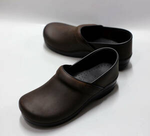 展示品／ クロッグ.サボ／・dansko Professional Antique Brown/Blk／EU40／25cm~25.5cm／ベトナム製（YH1 81)