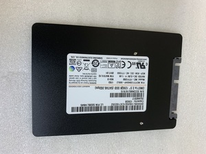 SSD128GB 2.5インチ SATA SAMSUNG MZ-YTY1280 SSD 128GB SATA 2.5 SSD 5mm SATA III, Serial ATA-600 (6.0 Gb/s)中古　