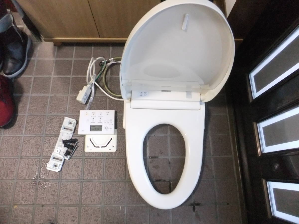 Yahoo!オークション -「ジャンク品」(温水便座、ウォシュレット) (便座 Yahoo!オークション -「ジャンク品」(温水便座、ウォシュレット) (便座