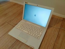 ☆送料無料☆MacBook モデルA1181 本体＋ACアダプター ジャンク品　Apple MacBook 2.13GHz Core 2 Duo_画像1