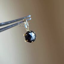 【タイムセール☆】 K18 天然ブラックダイヤモンド 0.30ct ペンダントトップ　1_画像2