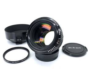 良品 ニコン Nikon Ai-s 50mm f/1.2 大口径 高級 明るい 標準レンズ カビ無し 絞り動作確認済 HS-12 メタルフード　ニコン純正フィルター付