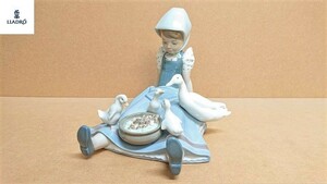 N-67 廃盤 希少 LLADRO リヤドロ 5074 ランチタイム アヒル 女の子 フィギュリン 西洋磁器 人形 置物 duck girl figurine object SPAIN
