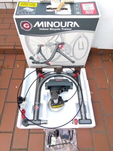 827■MINOURA ミノウラ サイクルトレーナー GYRO ジャイロ V130 Remote 屋内自転車練習　長期保管　ジャンク現状品