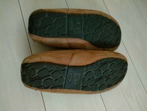 UGG　モカシン　スリッポン　スタースタッズ付　ローファー_画像8