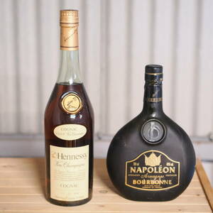 a) 古酒 ブランデー Hennessy NAPOLEON 未開栓 難有