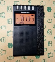 RF-ND380R パナソニック 受信確認済 完動品 AM FM ワイドFM 取扱説明書付 名刺サイズ ポケットラジオ 通勤 防災 出張 旅行 登山001110_画像2