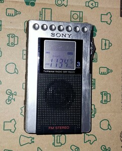 SRF-R633V SONY ソニー 美品 受信確認済 AM FM ワイドFM ポケットラジオ 名刺サイズ 通勤 旅行 出張 入院 防災 ジョギング 登山 1026454