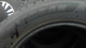  ブリヂストン冬タイヤ 215/55R17 VRX スタッドレス中古品の４本セット ブリザック エスティマ クラウン オデッセイ