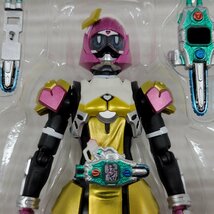 IZU【中古品】 S.H.Figuarts 仮面ライダー エグゼイド アクションゲーマー レベル2 仮面ライダーポッピー 〈042-231105-AS-02-IZU〉_画像8