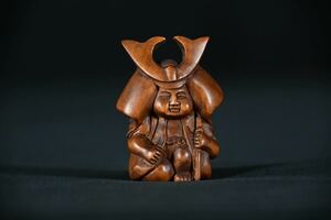 【古美術】こども 兜 根付 Netsuke 精密 彫刻 超絶技巧 彫塑 提げもの 提物 形彫