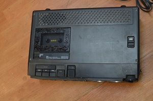 ソニーカセットテープレコーダー