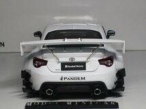 ▲超絶版！全開閉！DCM 1/18 Toyota トヨタ GT86 86 GT PANDEM パンデム Rocket Bunny 白 新品_画像4