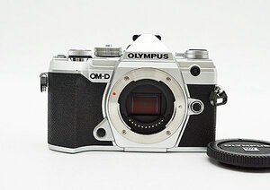 ◇美品【OLYMPUS オリンパス】OM-D E-M5 Mark III ボディ ミラーレス一眼カメラ シルバー