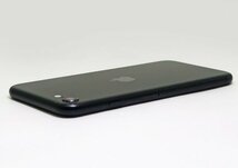 ◇ジャンク【docomo/Apple】iPhone SE 第2世代 64GB SIMロック解除済 MX9R2J/A スマートフォン ブラック_画像5