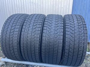 バリ山　265/65R17 4本セット　ブリヂストン　ブリザック　DM-V3 スタッドレス タイヤ BLIZZAK 2021年製　プラド　ハイラックスなど