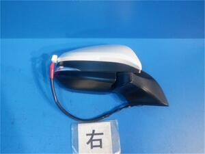  Toyota original Esquire { ZRR80G } right side mirror P80200-23016312