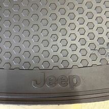 JEEP レネゲード ラゲッジマット Jeep 純正 ブラック　ラゲージトレイ 防水性 耐摩擦 耐汚れ_画像2