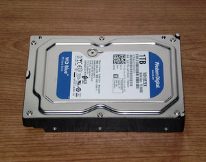 ★ 1TB ★ Western Digital Blue 【 WD10EZEX 】 良品 ★9UD