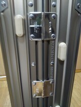 RIMOWA リモワ/ キャリーバッグ . チタンニウム / 機内持ち込み/ 32L / 4輪 /ゴールド / スーツケース キャリーケース / 極美品_画像7