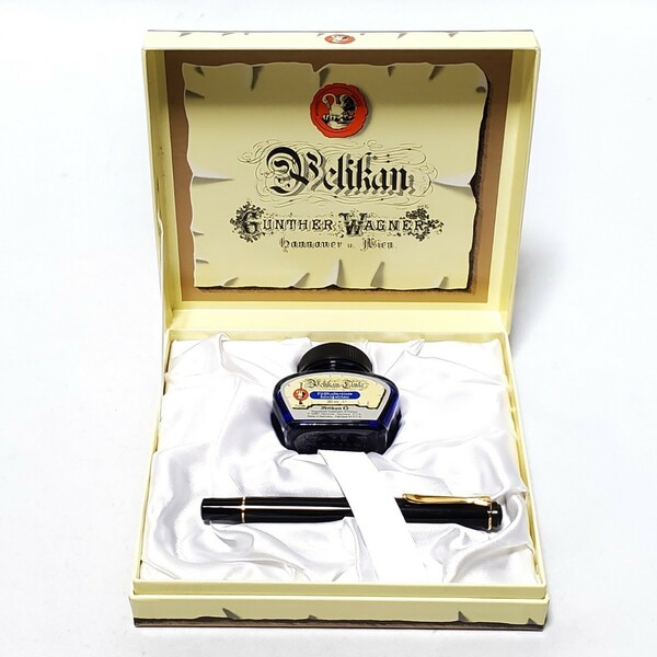 美品 Pelikan ペリカン 万年筆 クラッシック M200 F（細字）ブラック インクセット