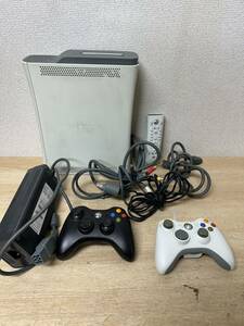 A574 Xbox 360 本体　コントローラー2個　ジャンク