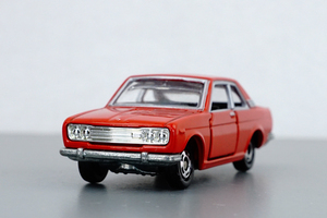 トミカ 50周年コレクション 01 ニッサン ブルーバード SSSクーペ　美品 希少品 NISSAN BLUEBIRD tomica TAKARA TOMY