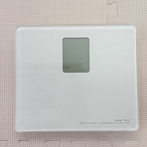 【美品】中古品 dretec(ドリテック) A4サイズ 体重計 ホワイト デジタルヘルスメーター BS-113WT