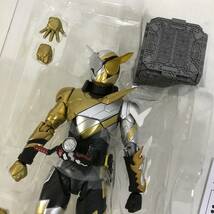 44　S.H.Figuarts 仮面ライダービルド トライアルフォーム(ラビットドラゴン) 中古品 (60)_画像5