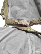 米軍実物 FREE EWOL ゴアテックス パーカー ジャケット M-R 防水 OCP/スコーピオン マルチカム 陸軍 F993_画像6