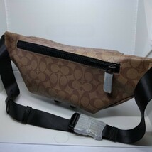 ★COACH★コーチ★ ユニセックス ウエストバッグ ボディバッグ バスキアコラボ シグネチャー レザー ファスナー開閉式 新品未使用_画像4