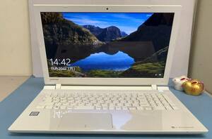 中古ノートパソコン★Windows10★Toshiba Core i7-6500U/@2.59GHz/8GB/SSD 128GB/15インチ以上★