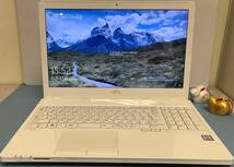 中古ノートパソコン★Windows10★Fujitsu Core i7-6700HQ/@2.60GHz/16GB/SSD 128GB/15インチ以上★_画像1